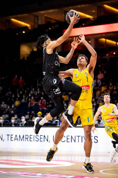 调整策略至 调整策略至