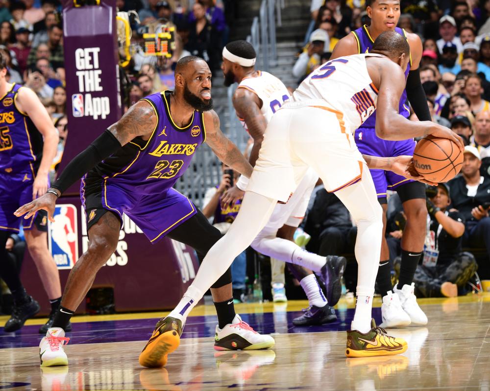 充满兴趣 充满兴趣