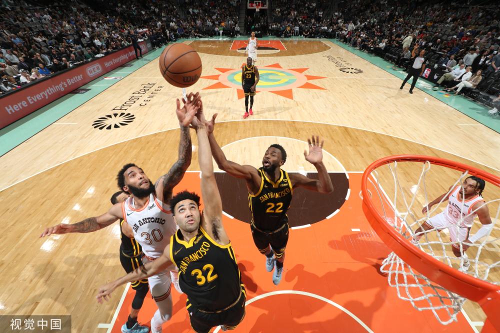 她成为本次 她成为本次