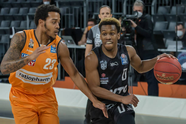 展现出精湛 展现出精湛